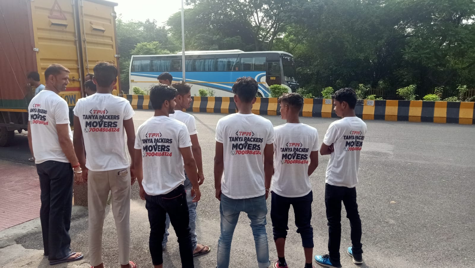 मुझे कैसे पता चलेगा कि मेरे पैकर्स एंड मूवर्स असली हैं?