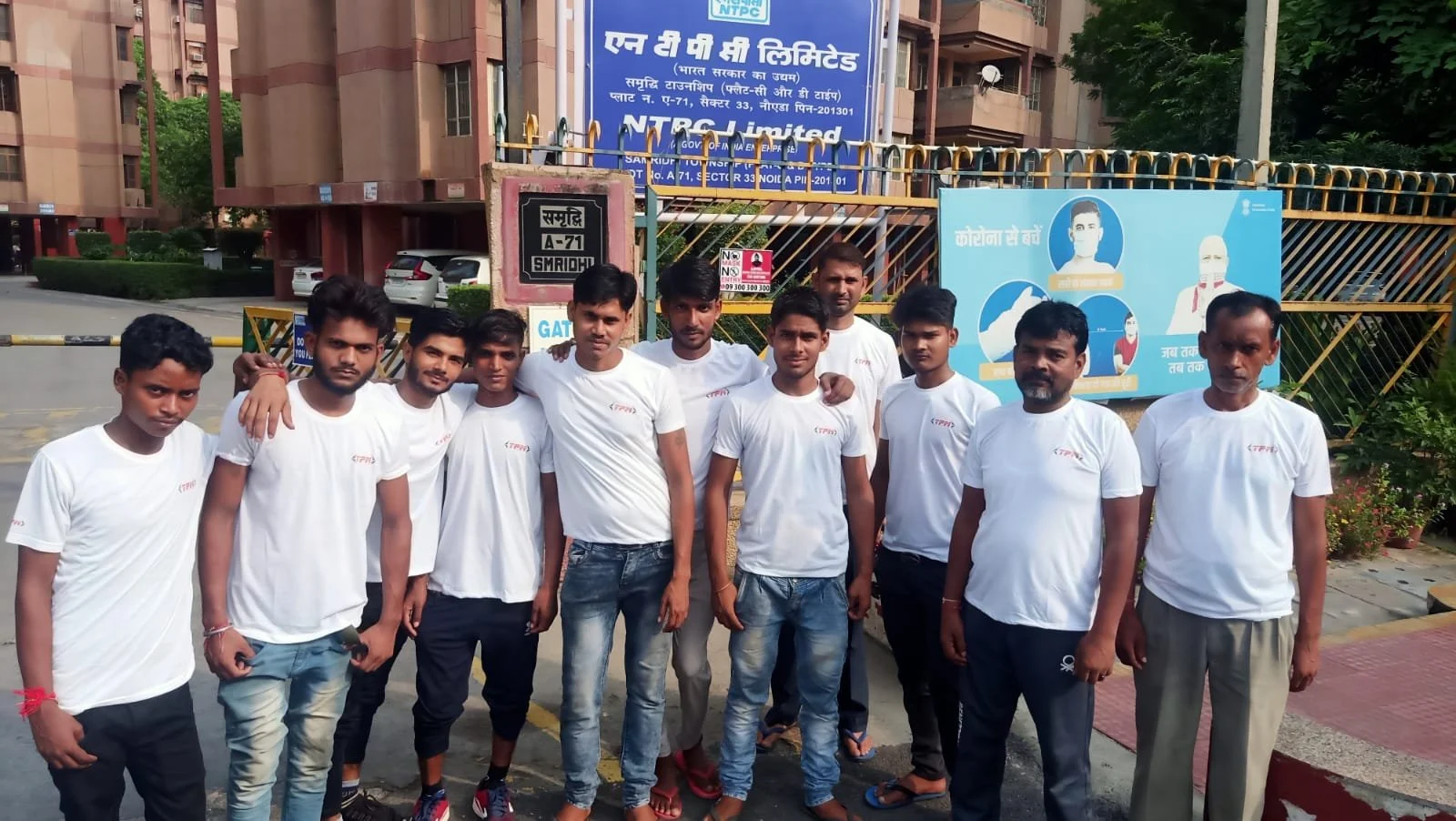 No More Stress, Just Smooth Shifting: Top Packers and Movers in Noida